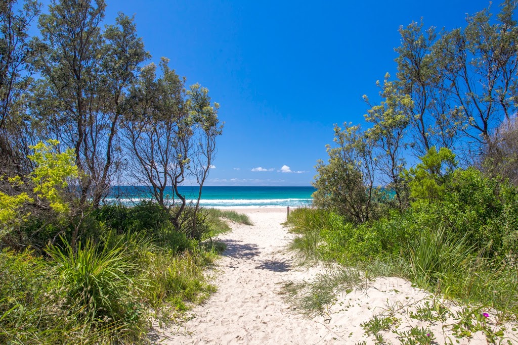 Bella Coastal Property Mollymook | 11/80 Tallwood Ave, Mollymook Beach NSW 2539, Australia | Phone: (02) 4455 2525