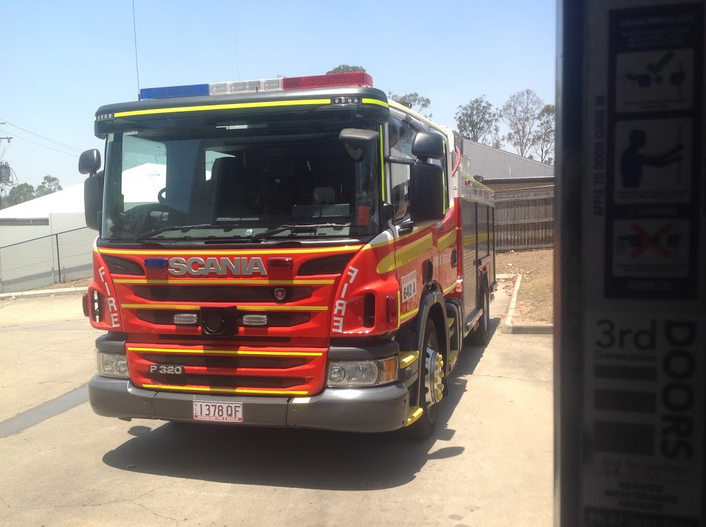 Logan West Fire Station | fire station | 2 Orr Ct, Hillcrest QLD 4118, Australia | 0738847660 OR +61 7 3884 7660