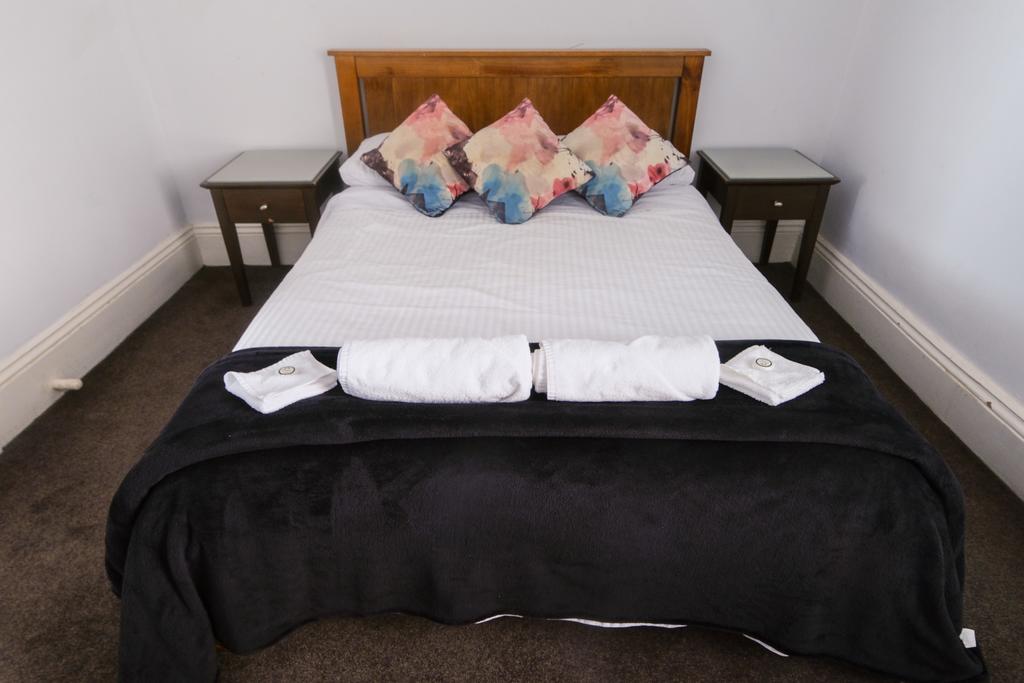 The Newcastle Hotel | lodging | 139 Maitland Rd, Islington NSW 2296, Australia | 0249654351 OR +61 2 4965 4351