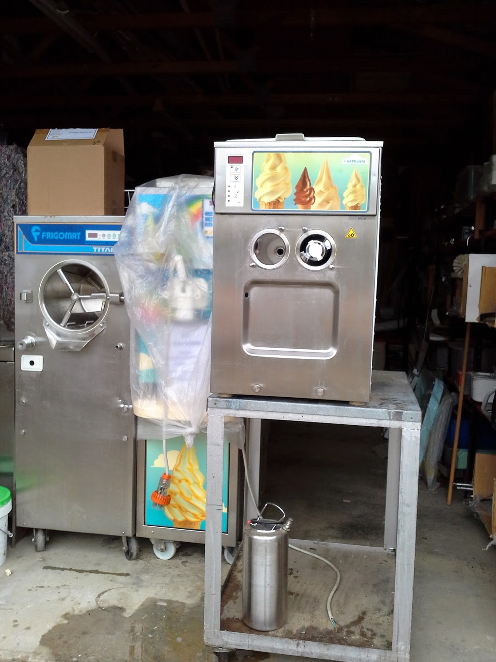 kinsellas icecream machines | 44 Vista Dr, Mallacoota VIC 3892, Australia | Phone: (03) 5158 0553