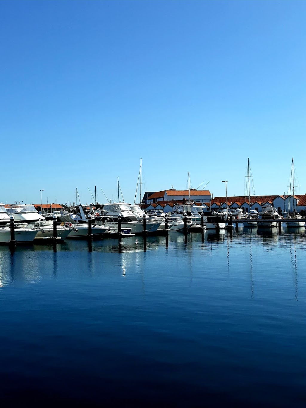 Hillarys Marina Lighthouse | tourist attraction | Northside Dr, Hillarys WA 6025, Australia | 0894004000 OR +61 8 9400 4000