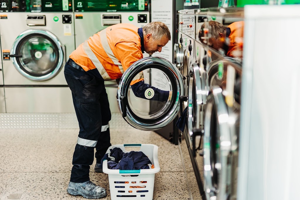 Threefolds Laundromat | 2/4 Gross St, Carrington NSW 2294, Australia | Phone: 0476 144 164