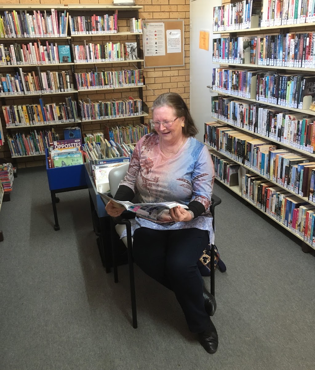 Binnaway Library | library | 3 Renshaw St, Binnaway NSW 2395, Australia | 0268441733 OR +61 2 6844 1733