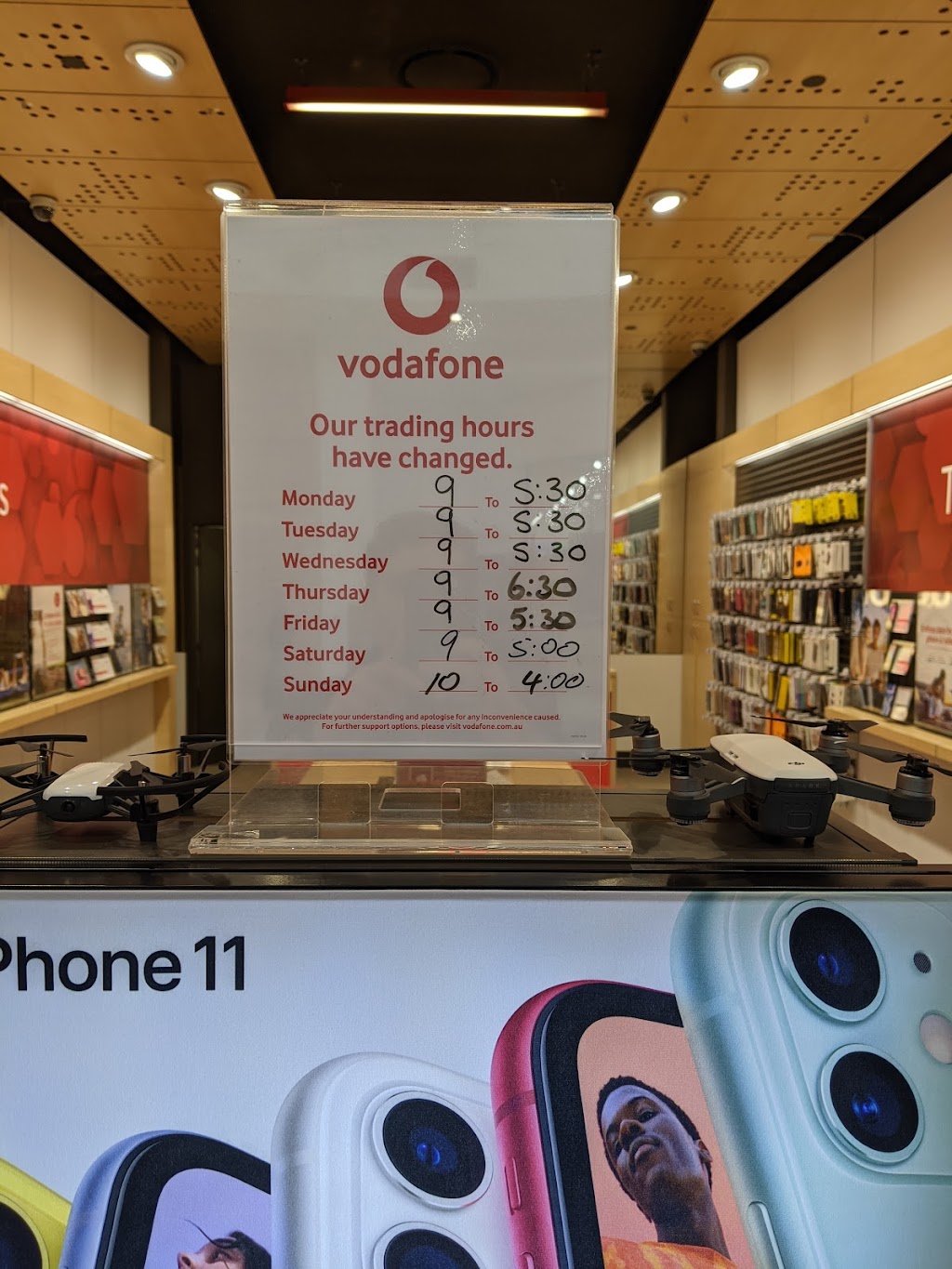 Vodafone | S 69, Capalaba Central, 38-62 Moreton Bay Rd, Capalaba QLD 4157, Australia | Phone: (07) 3245 4888