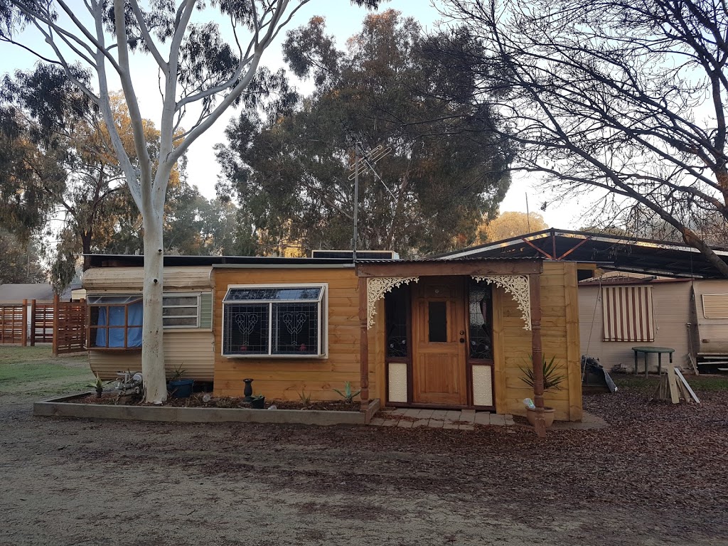 Murray River Hideaway Holiday Park | 260 Wasers Rd, Strathmerton VIC 3641, Australia | Phone: (03) 5868 2259
