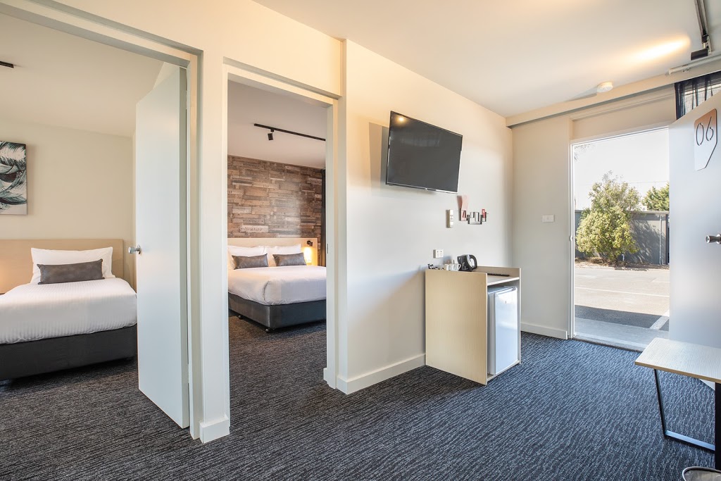 Nightcap at Westside Hotel | lodging | Leakes Rd &, Fitzgerald Rd, Laverton VIC 3026, Australia | 0393603700 OR +61 3 9360 3700
