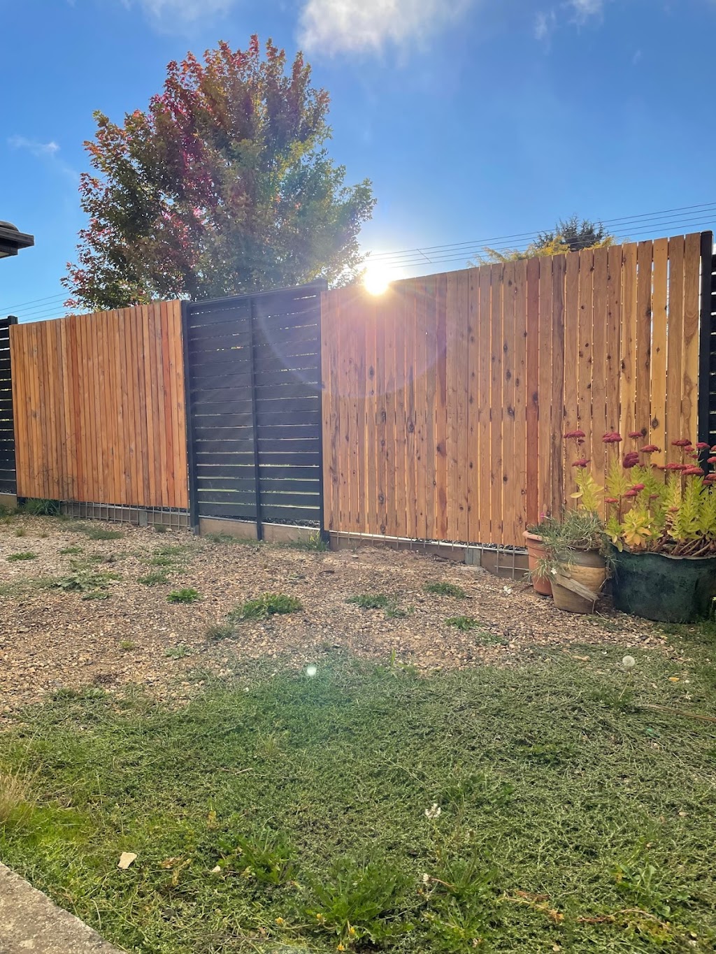 Little Fencing Company | High St, Woodend VIC 3442, Australia | Phone: 0419 160 978