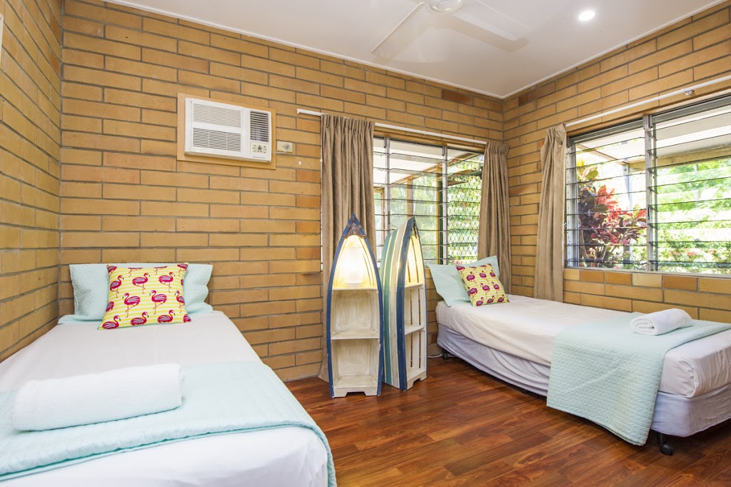 Pegs Beach House | 16 Pacific Dr, Horseshoe Bay QLD 4819, Australia | Phone: 0417 861 719