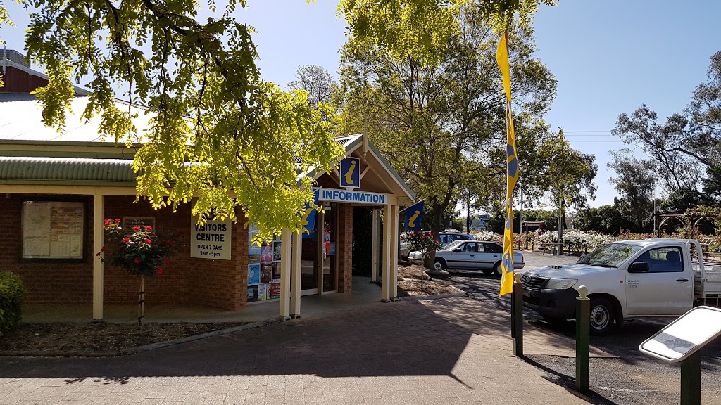 Cowra Visitor Information Centre | Mid Western Hwy, Cowra NSW 2794, Australia | Phone: (02) 6342 4333