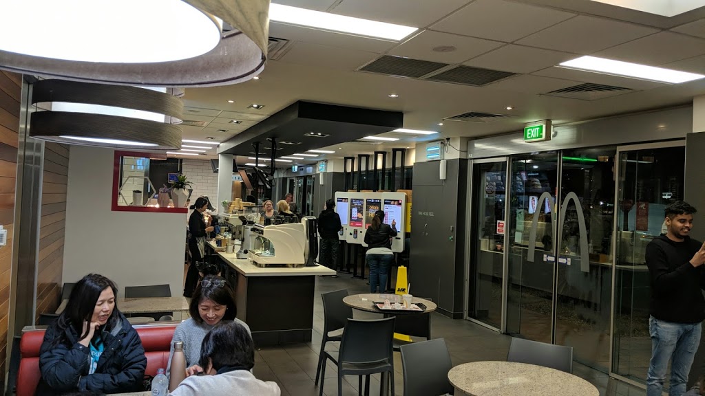 McDonalds | restaurant | Departure Dr, Melbourne Airport VIC 3045, Australia | 0393104277 OR +61 3 9310 4277