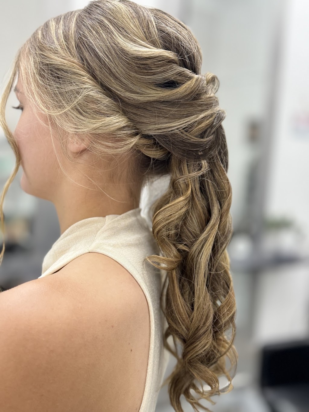 Kuzzahz For Hair | 20 Silver Wattle Dr, Wangaratta VIC 3677, Australia | Phone: (03) 5722 4315