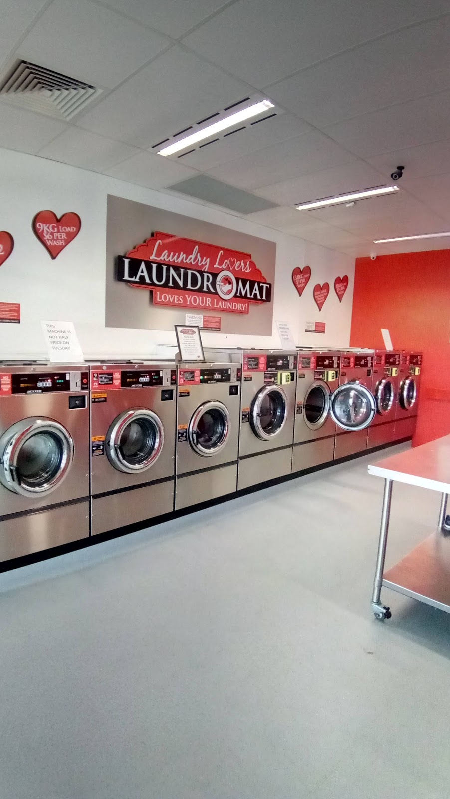 Laundry Lovers | Springwood Plaza, 5/3-15 Dennis Rd, Springwood QLD 4127, Australia | Phone: (07) 3133 0275