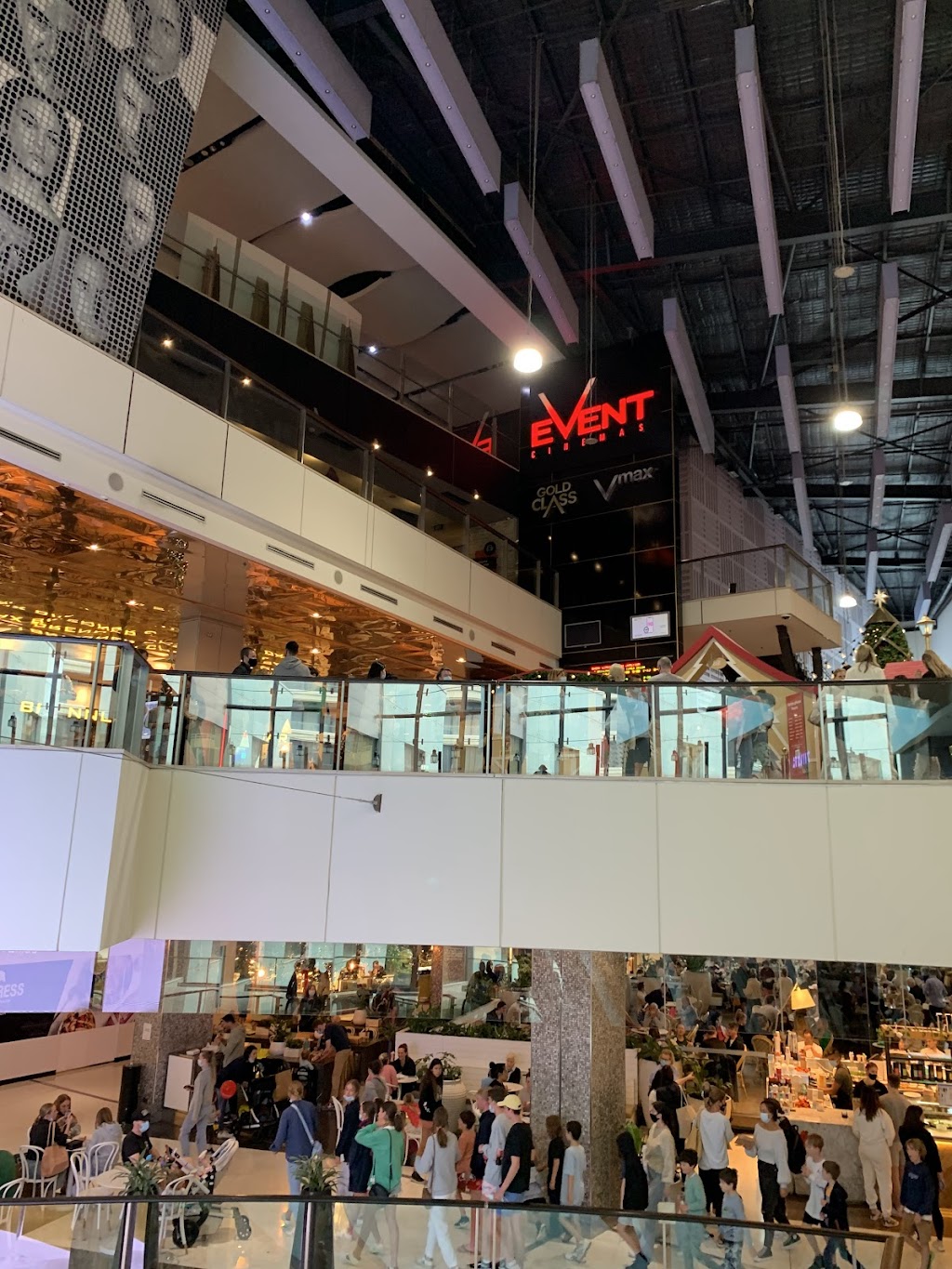 Event Cinemas Bondi Junction | Level 7 & 8 Westfield Shopping Town, 500 Oxford St, Bondi Junction NSW 2022, Australia | Phone: 1300 650 733