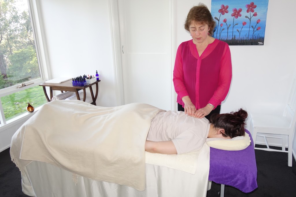 Angela Malseed Massage / Bowen Therapy / Reiki | 23 Bathe Rd, Pakenham VIC 3810, Australia | Phone: 0407 279 276