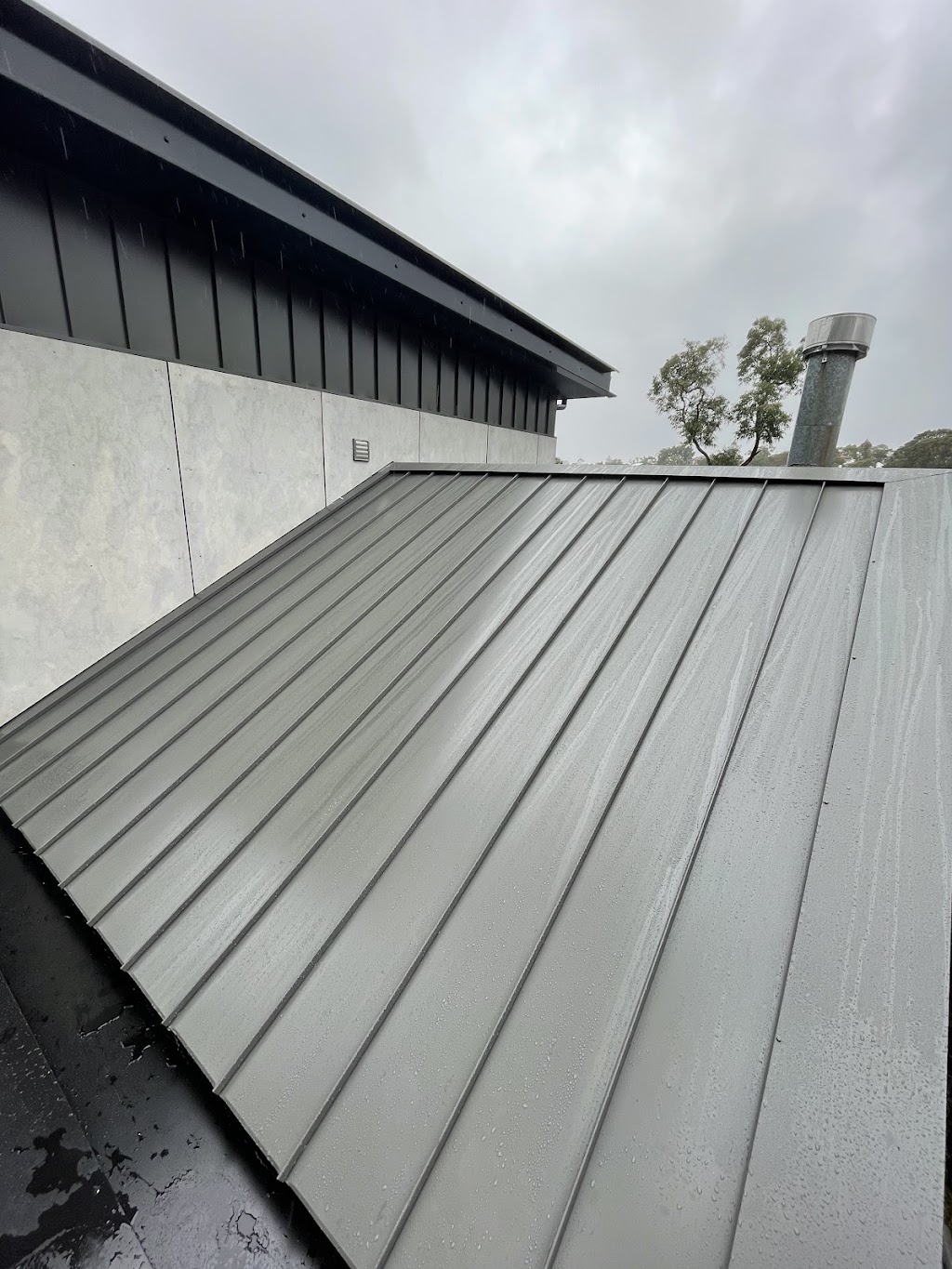 Rooflex Metal Roofing | Deakin Parade, Tomakin NSW 2537, Australia | Phone: 0400 441 857