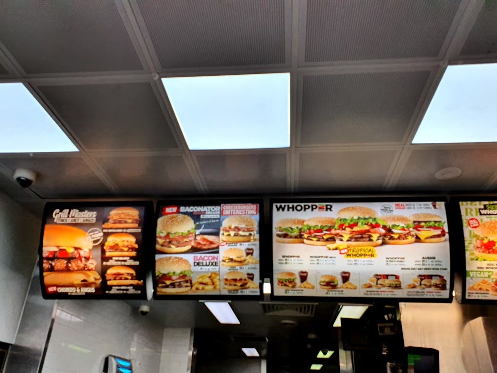 Hungry Jacks Burgers Mt Ommaney | Mt Ommaney Centre, 171 Dandenong Rd, Mount Ommaney QLD 4074, Australia | Phone: (07) 3279 1181
