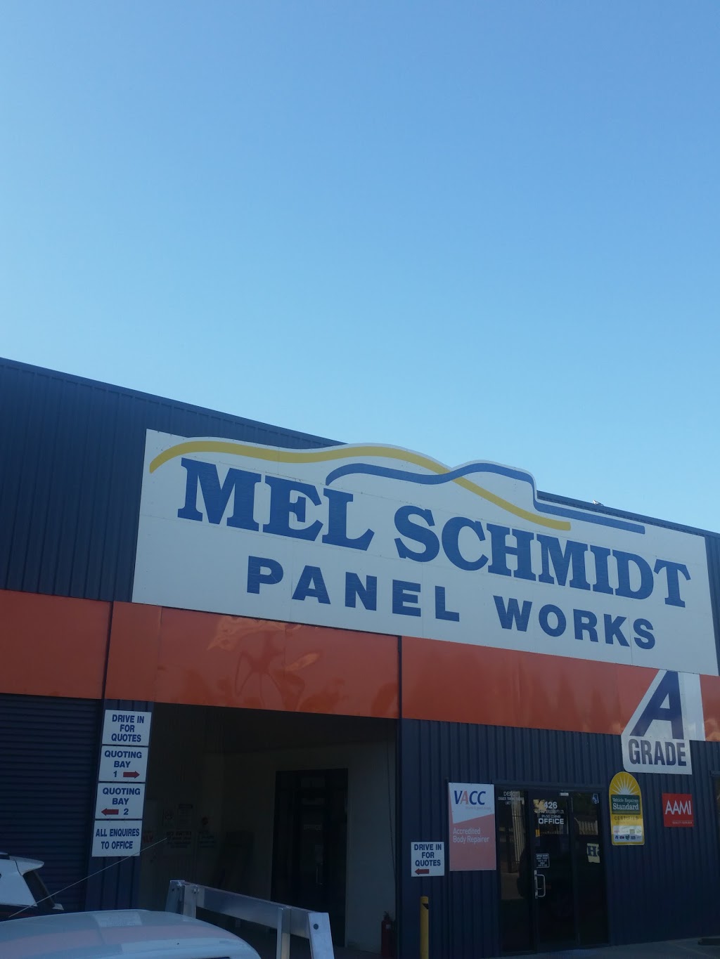 Mel Schmidt Panel Works | car repair | 426-428 Benetook Ave, Mildura VIC 3500, Australia | 0350234149 OR +61 3 5023 4149