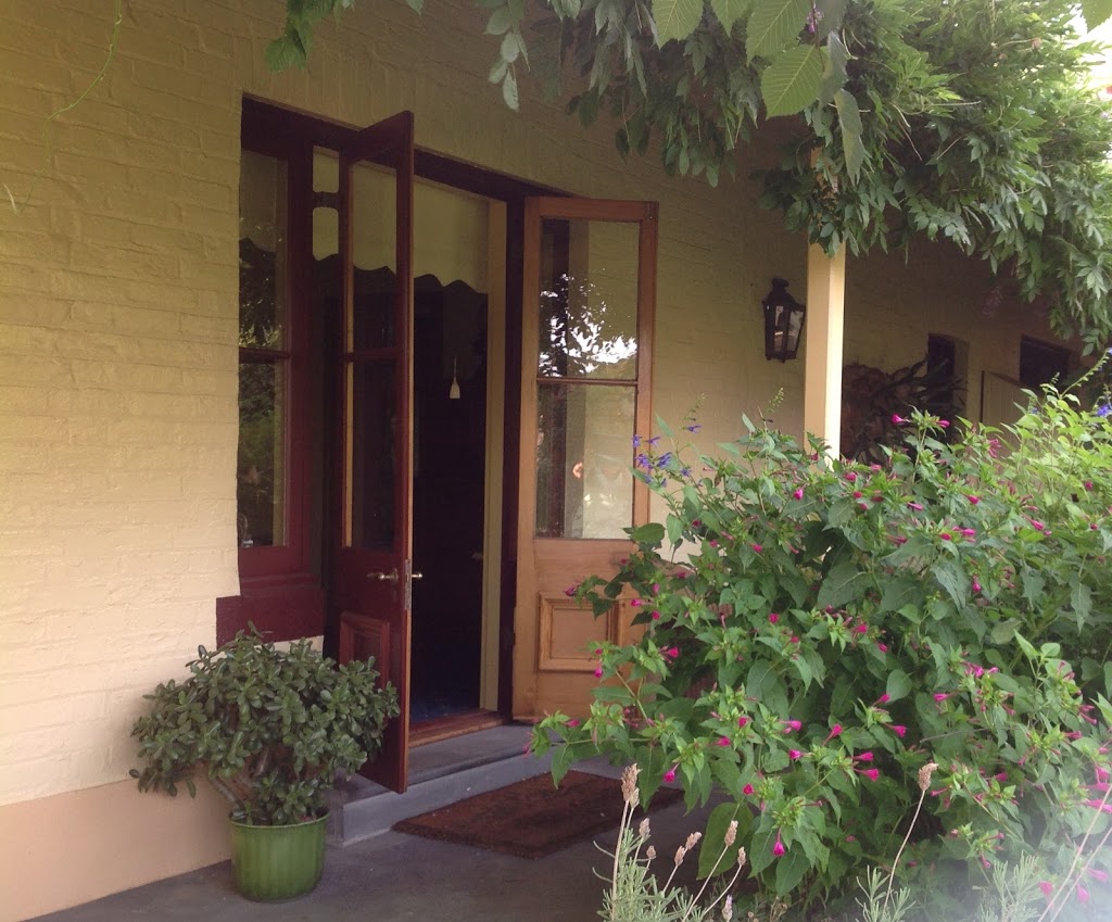 Sunnyside Villa | lodging | 271-273 Main St, Bacchus Marsh VIC 3340, Australia | 0412929103 OR +61 412 929 103