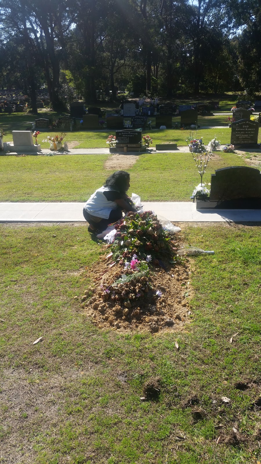 Point Clare Cemetery | cemetery | off, Coolarn Ave, Point Clare NSW 2250, Australia | 0488555868 OR +61 488 555 868