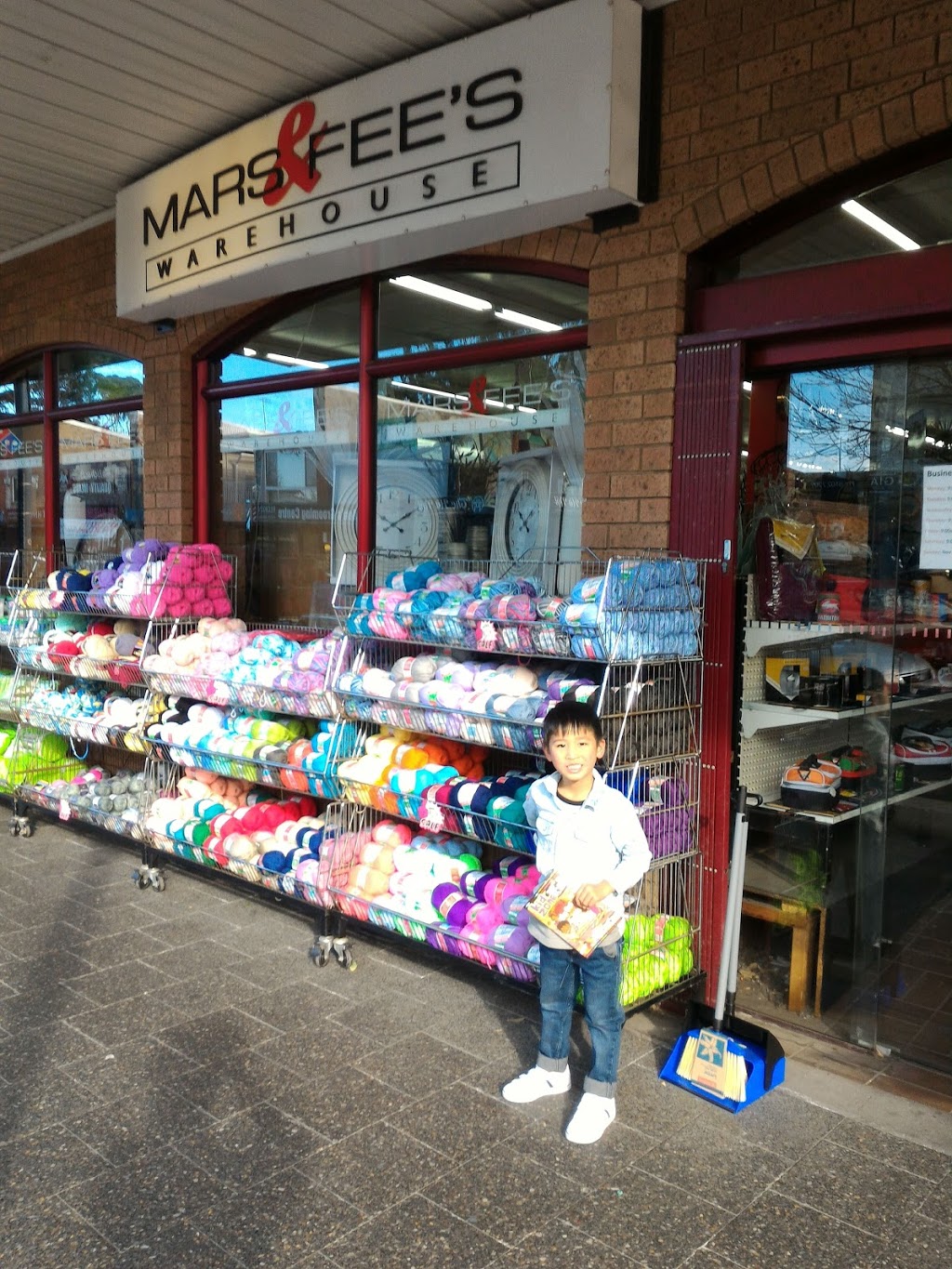 Mars & Fees Warehouse | store | 19 Selems Parade, Revesby NSW 2212, Australia | 0297722868 OR +61 2 9772 2868