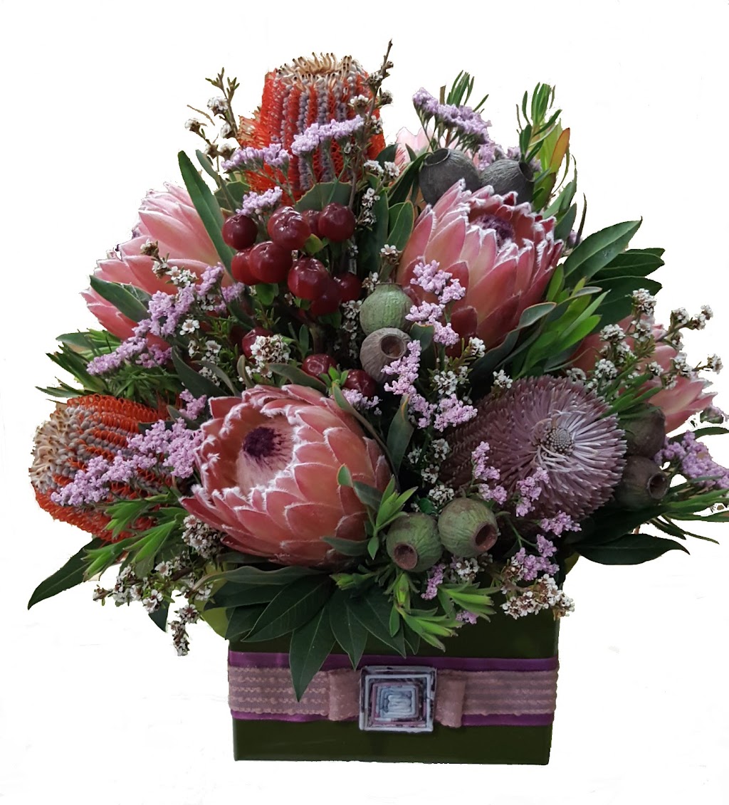 Southerdens Florist | 33 Honeyeater Dr, Highfields QLD 4352, Australia | Phone: (07) 4638 3622