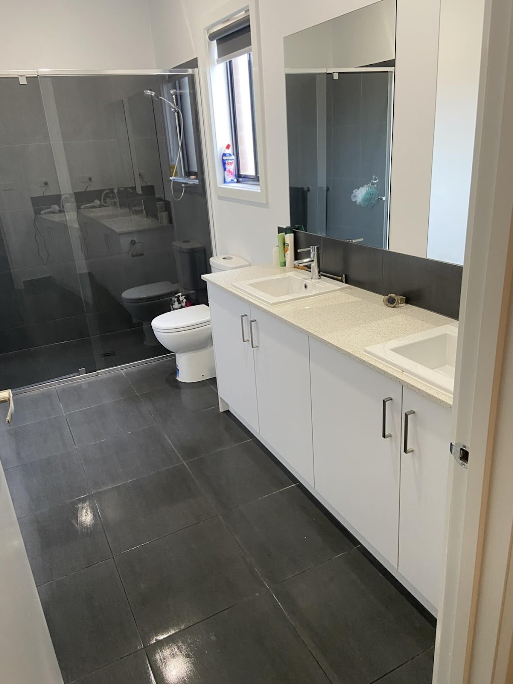 Ballarat Cleaning Services | 17 Parbury Ave, Lake Gardens VIC 3355, Australia | Phone: 0432 319 800