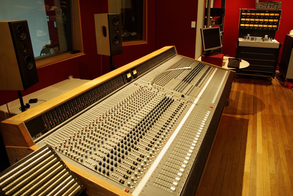 Head Gap Recording Studio | electronics store | 231 Dundas St, Preston VIC 3072, Australia | 0394806280 OR +61 3 9480 6280