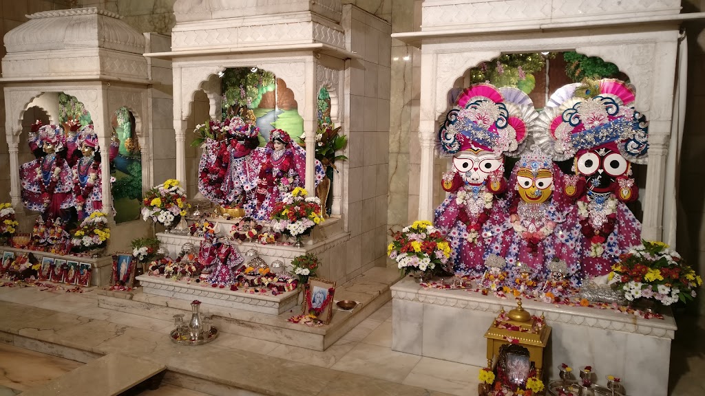 Hare Krishna Melbourne (ISKCON) Temple | 197 Danks St, Albert Park VIC 3206, Australia | Phone: (03) 9699 5122