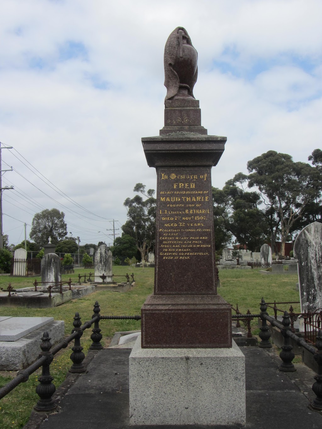 Dandenong Community Cemetery | cemetery | Kirkham Rd, Dandenong VIC 3175, Australia | 0385588278 OR +61 3 8558 8278