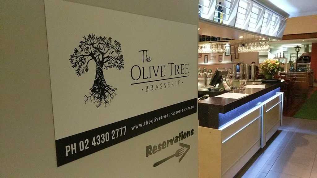 The Olive Tree Brasserie | restaurant | 169 Budgewoi Rd, Budgewoi NSW 2262, Australia | 0243302777 OR +61 2 4330 2777