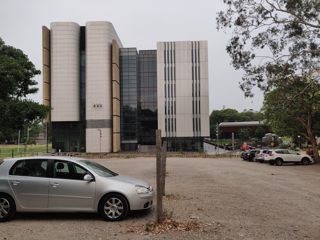 Secure Parking - St Johns College Car Park | parking | 10 Missenden Rd, Camperdown NSW 2050, Australia | 1300727483 OR +61 1300 727 483