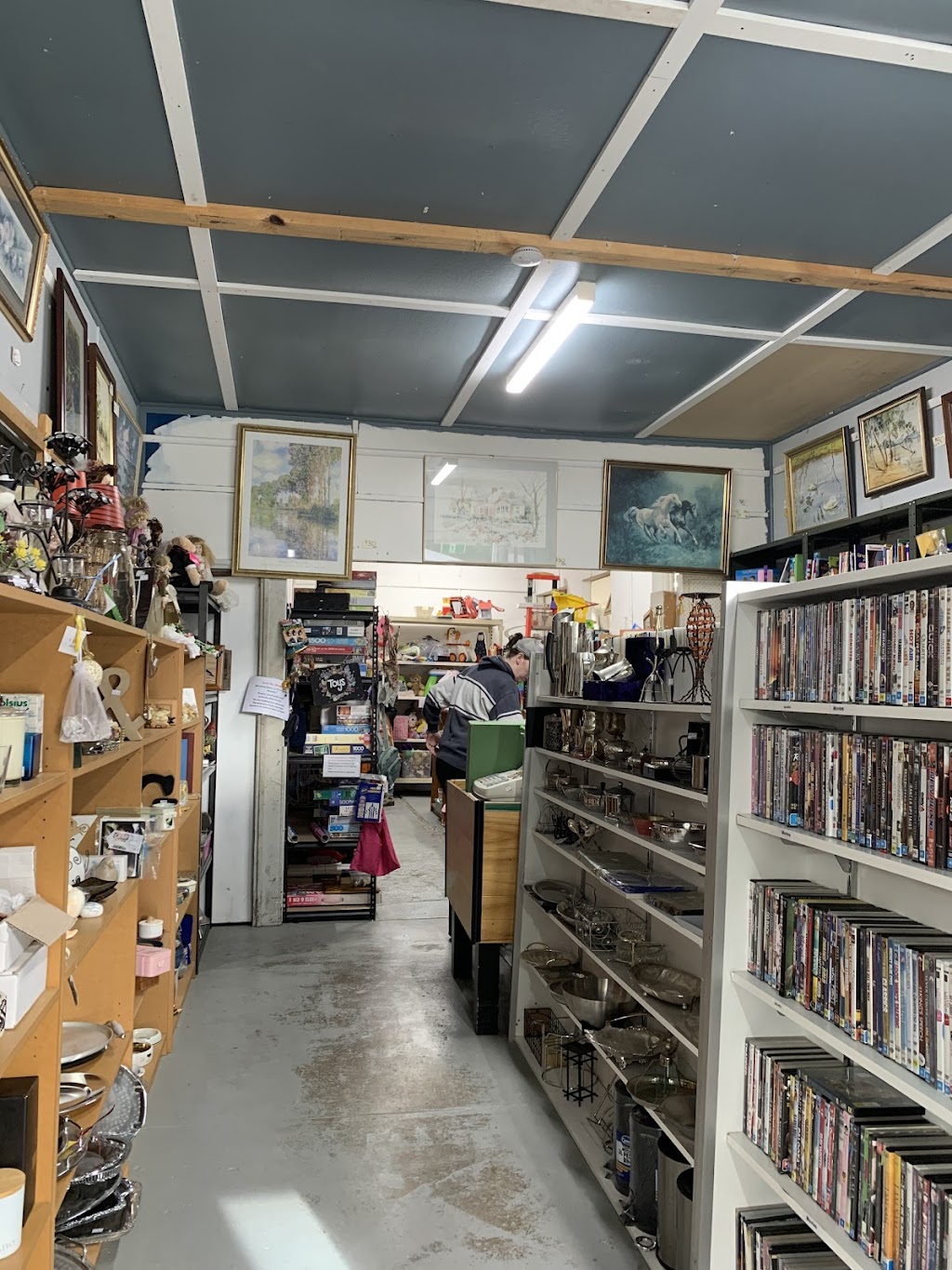 Foster Op Shop & Collectables | 78 Main St, Foster VIC 3960, Australia | Phone: 0448 291 412