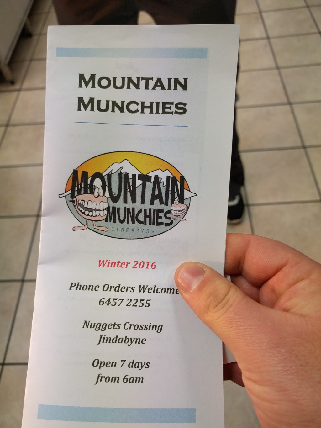 Mountain Munchies | restaurant | Nuggets Crossing, 5B Snowy River Ave, Jindabyne NSW 2627, Australia | 0447675904 OR +61 447 675 904