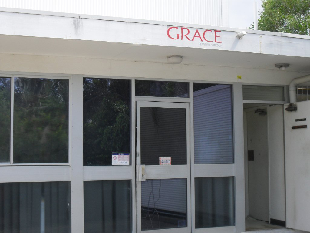 Grace Removals Goldcoast | 23 Alex Fisher Dr, Burleigh Heads, Gold Coast QLD 4220, Australia | Phone: 1300 723 844