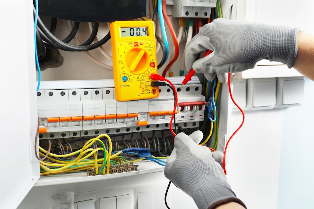 Venux Electrical | 85 Mount Nellinda Rd, Cooranbong NSW 2265, Australia | Phone: 0424 235 892