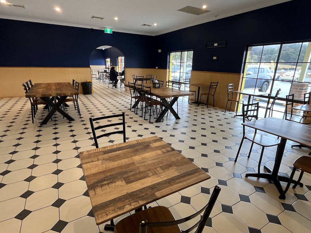 Triple 8 Cafe | 888 Great Western Hwy, South Bowenfels NSW 2790, Australia | Phone: 0448 014 508