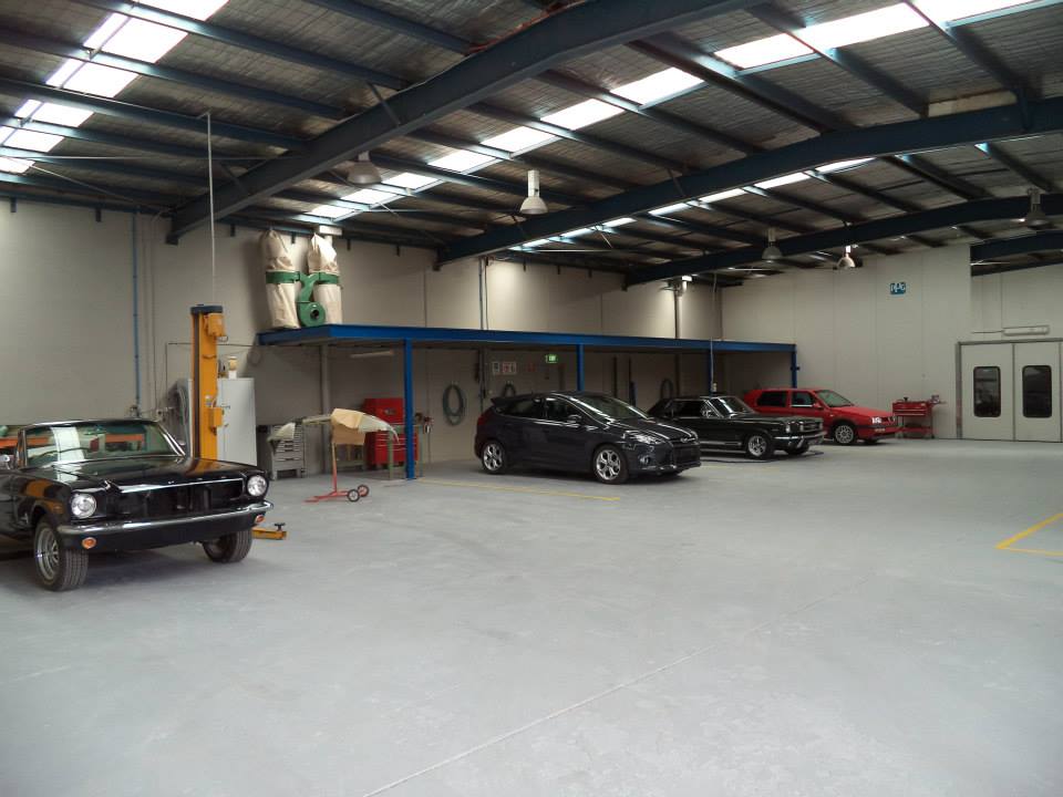 Elite Bodyworks | car repair | 6/25 Bald Hill Rd, Pakenham VIC 3810, Australia | 0359416999 OR +61 3 5941 6999