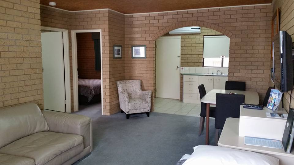 Sunrise Motel | lodging | 85-87 Vermont St, Barooga NSW 3644, Australia | 0358734402 OR +61 3 5873 4402