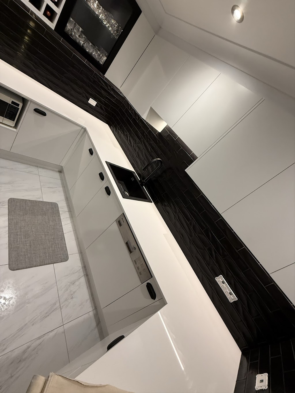 MFerguson Tiling | 25 Awaba Rd, Dora Creek NSW 2264, Australia | Phone: 0407 051 342