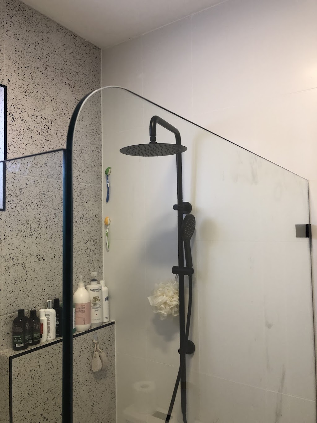 Shower Screens Heatherbrae @ Trinity | 6/14 Jura St, Heatherbrae NSW 2324, Australia | Phone: 0466 039 071