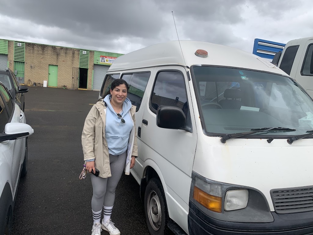 Truck Driving Licence | 11b/4 Louise Ave, Ingleburn NSW 2565, Australia | Phone: 0426 880 587