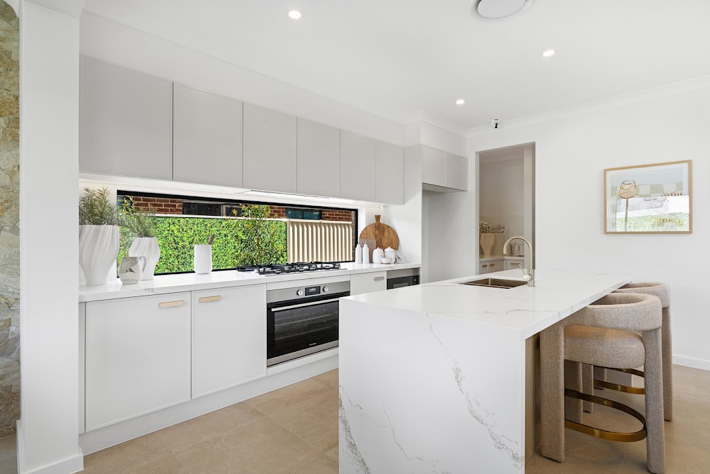 Sundancer Homes Menangle Park Display Home | 6 Poseidon St, Menangle Park NSW 2563, Australia | Phone: 0404 481 882