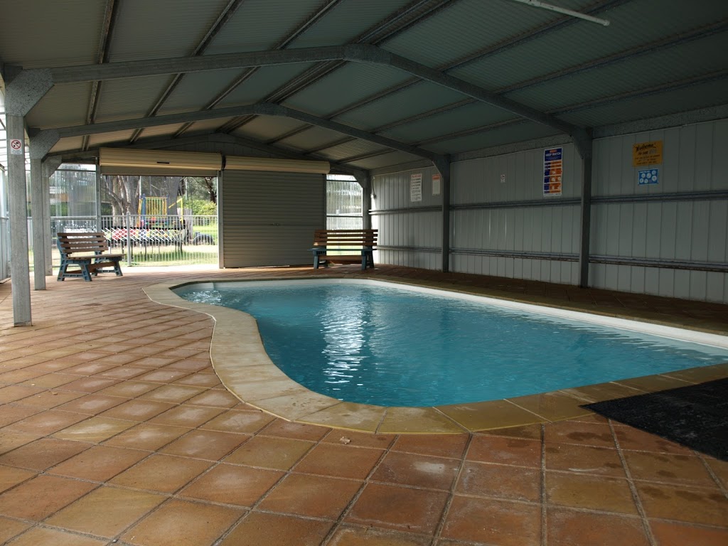 Cowra Holiday Park | campground | 10256 Mid Western Hwy, Cowra NSW 2794, Australia | 0263422666 OR +61 2 6342 2666