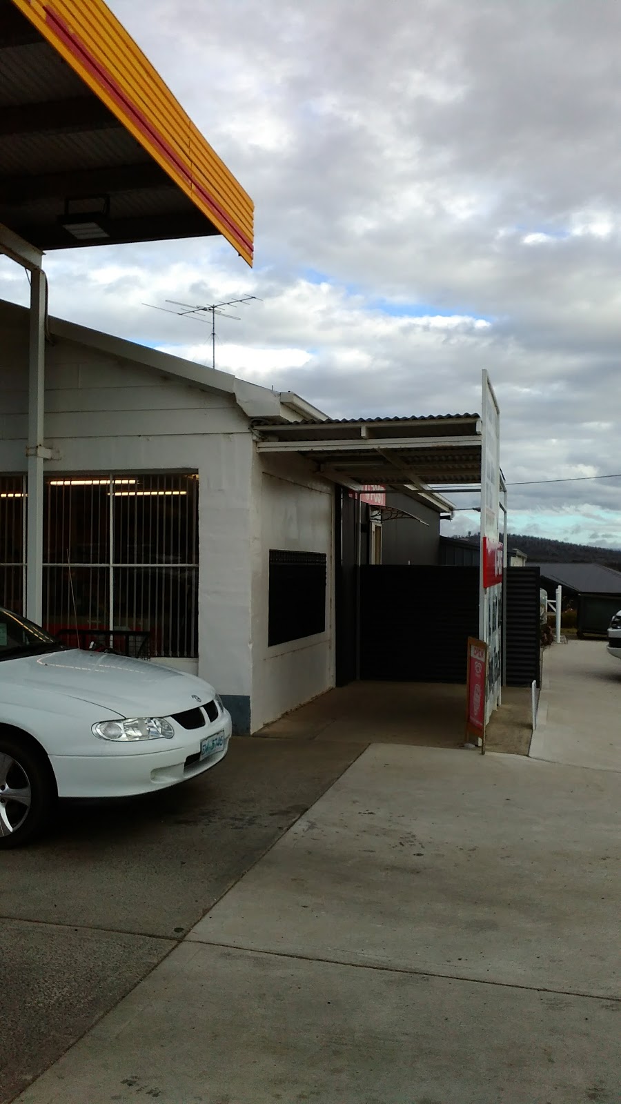 Service Centre Dunalley Shell | Main RD, Dunalley TAS 7177, Australia | Phone: (03) 6253 5246