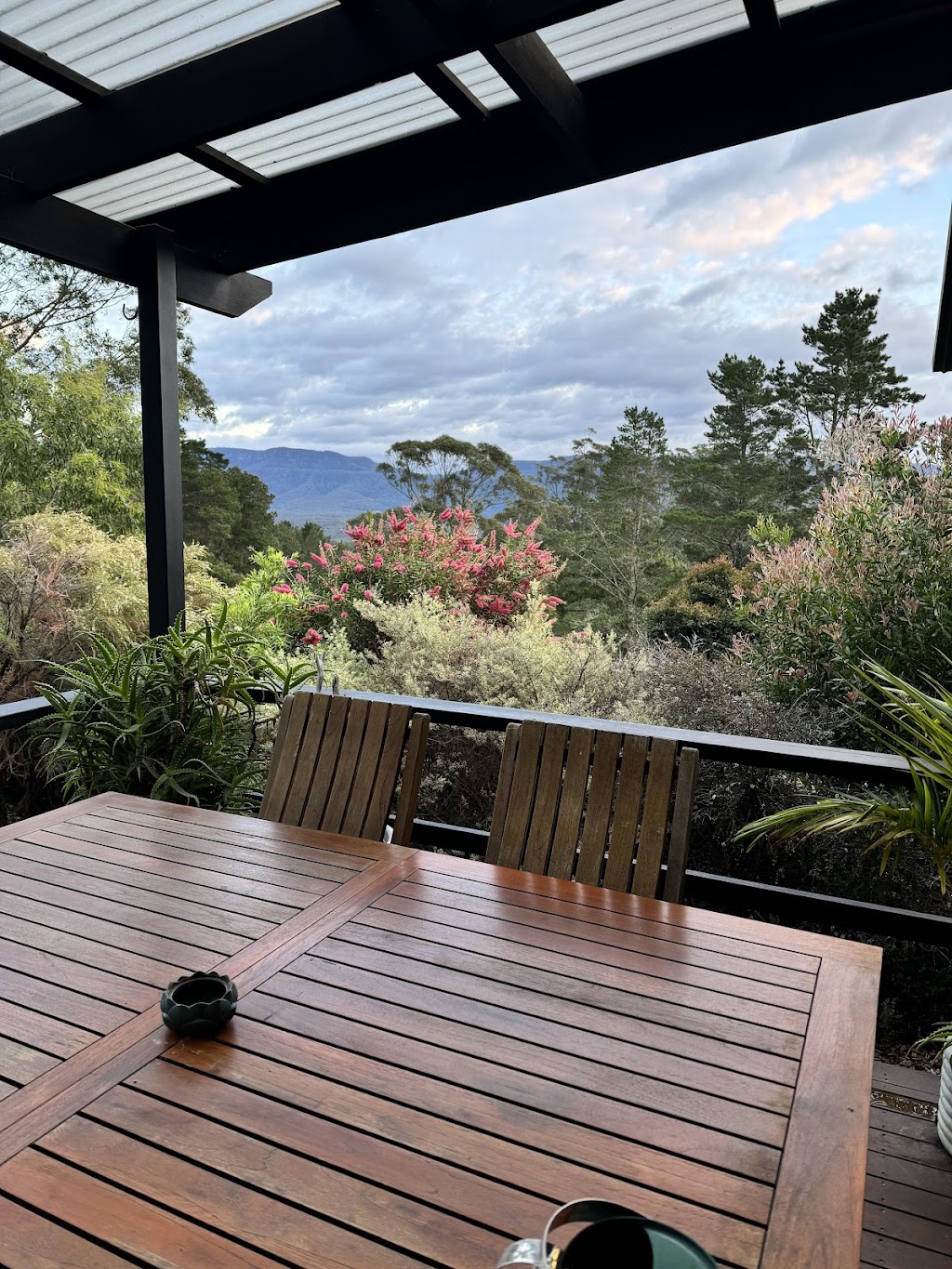 Mikes Kangaroo Valley | Unit 43, 391 Mount Scanzi Rd, Kangaroo Valley NSW 2577, Australia | Phone: 0421 583 363