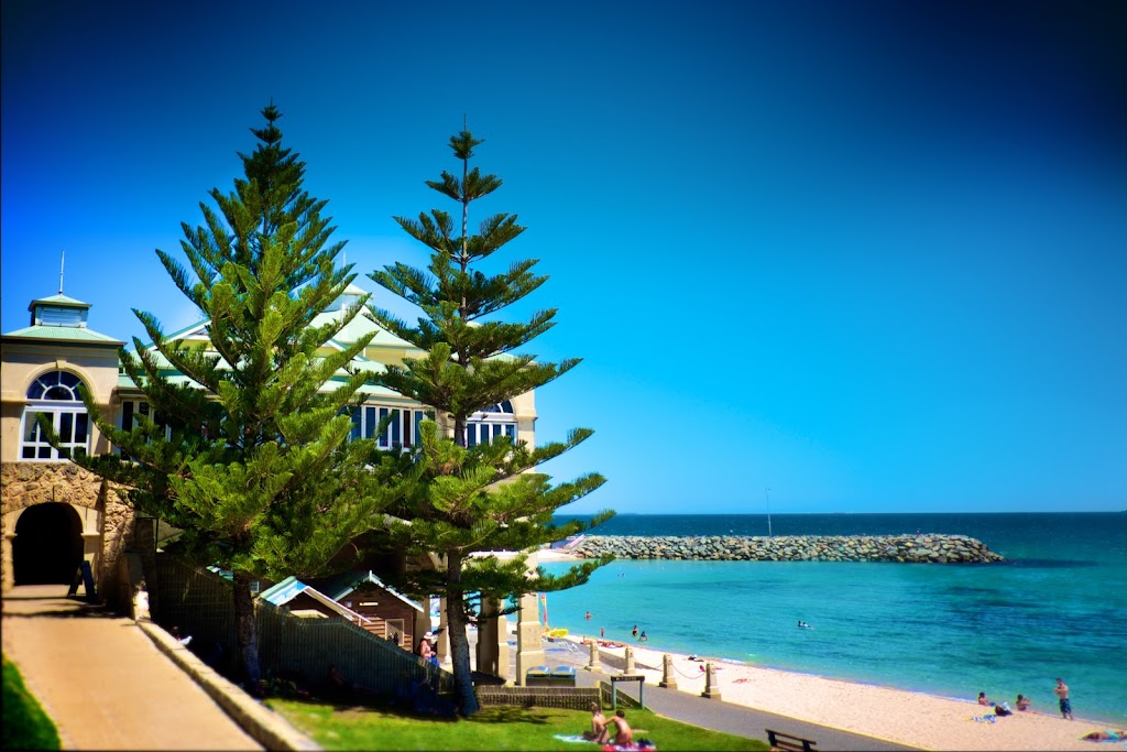 Cottesloe Beach House Stays | lodging | 19 Charles St, South Perth WA 6151, Australia | 0892862641 OR +61 8 9286 2641