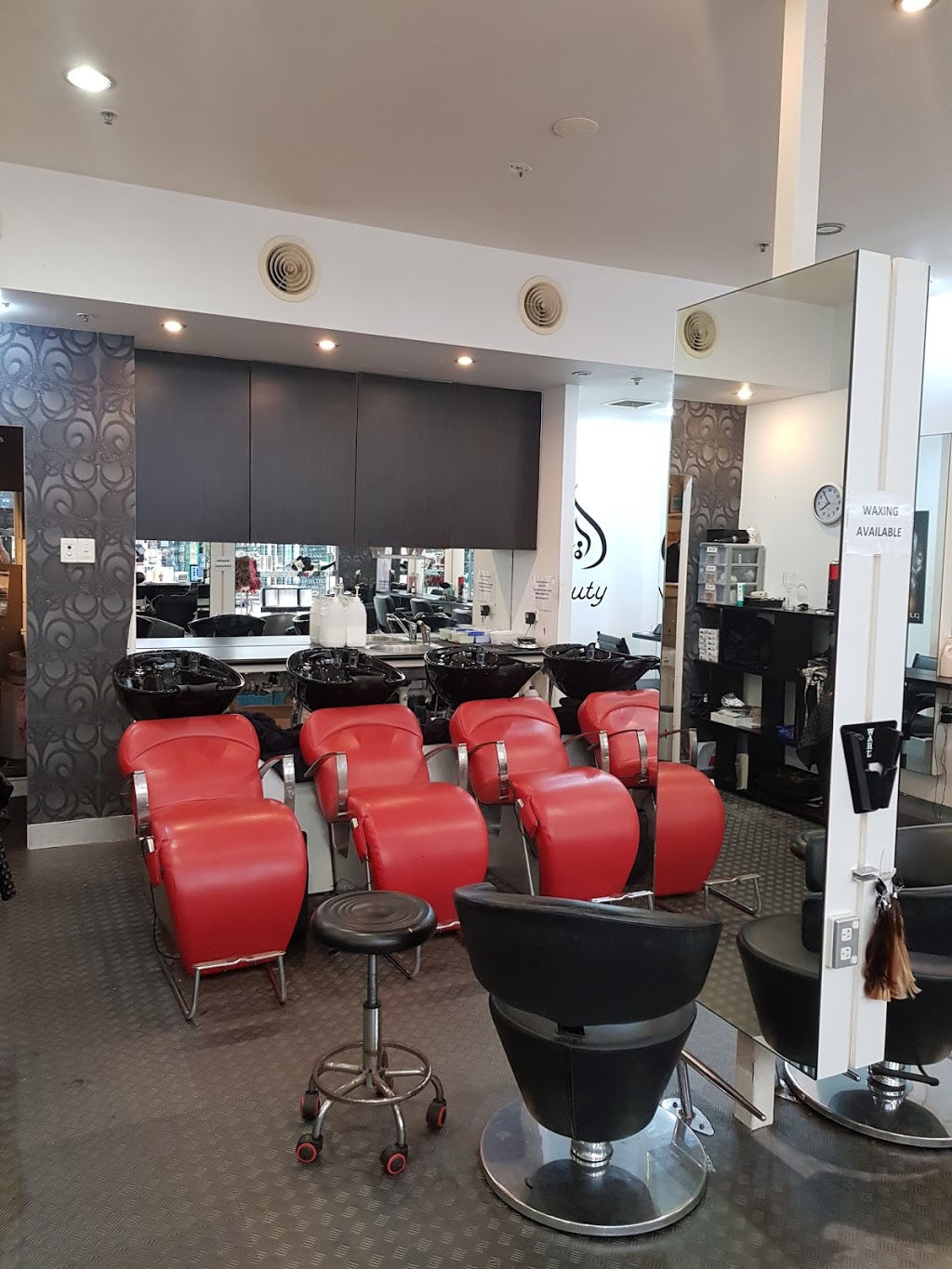 LS Hair Elementz | hair care | Shop 3 Wattle Grove Plaza Village Way, Wattle Grove NSW 2173, Australia | 0297310757 OR +61 2 9731 0757