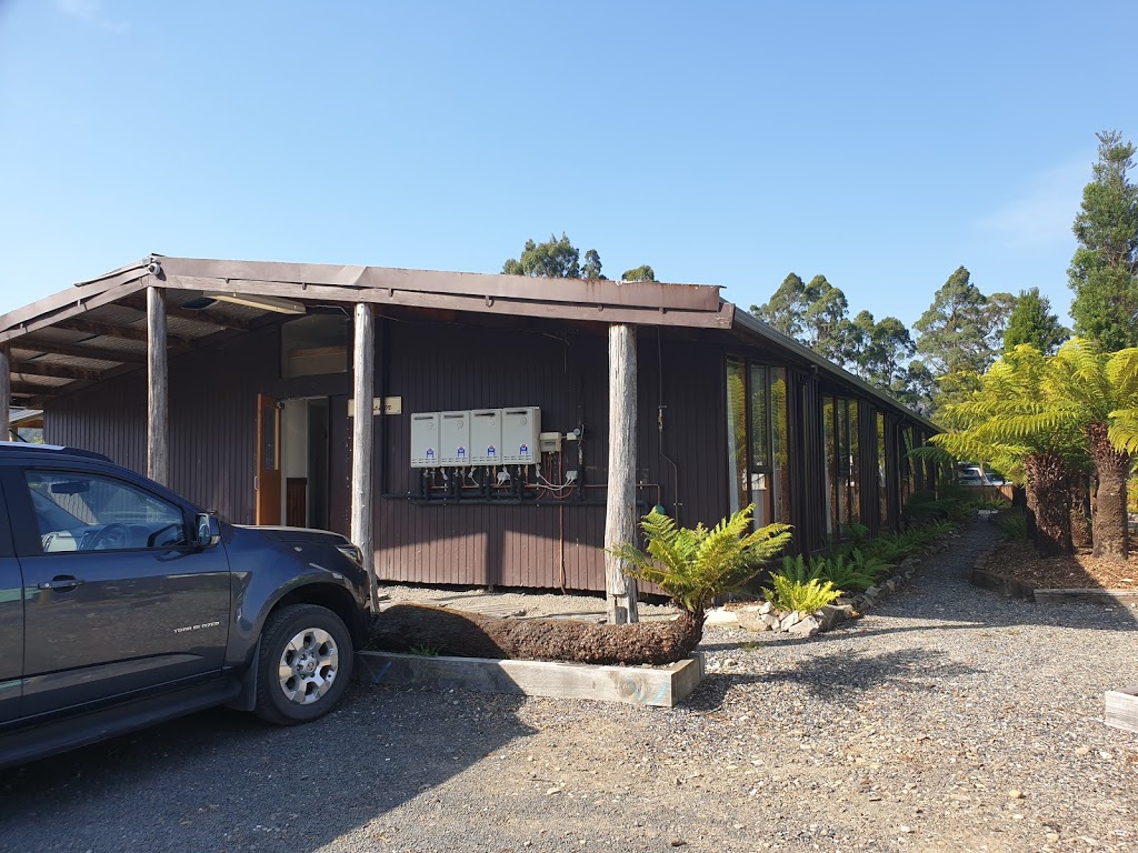 Tullah Lakeside Lodge | lodging | Cnr Meredith Street &, Farrell St, Tullah TAS 7321, Australia | 0364734121 OR +61 3 6473 4121