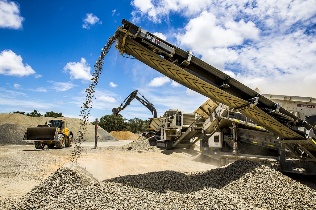 Barlows Earthmoving Pty Ltd | general contractor | 2816 Emu Park Rd, Coorooman QLD 4702, Australia | 0749397122 OR +61 7 4939 7122