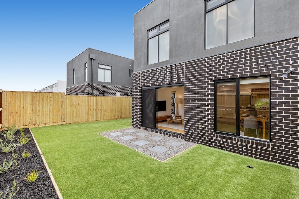 Display Home by Maple Living - Deanside | 21 Emmanue St, Deanside VIC 3336, Australia | Phone: 1300 349 213